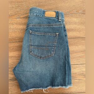 American Eagle Mom‎ Shorts Size 0 Gently Worn